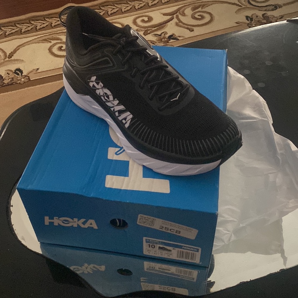 Hoka One One Bondi 7 Black White